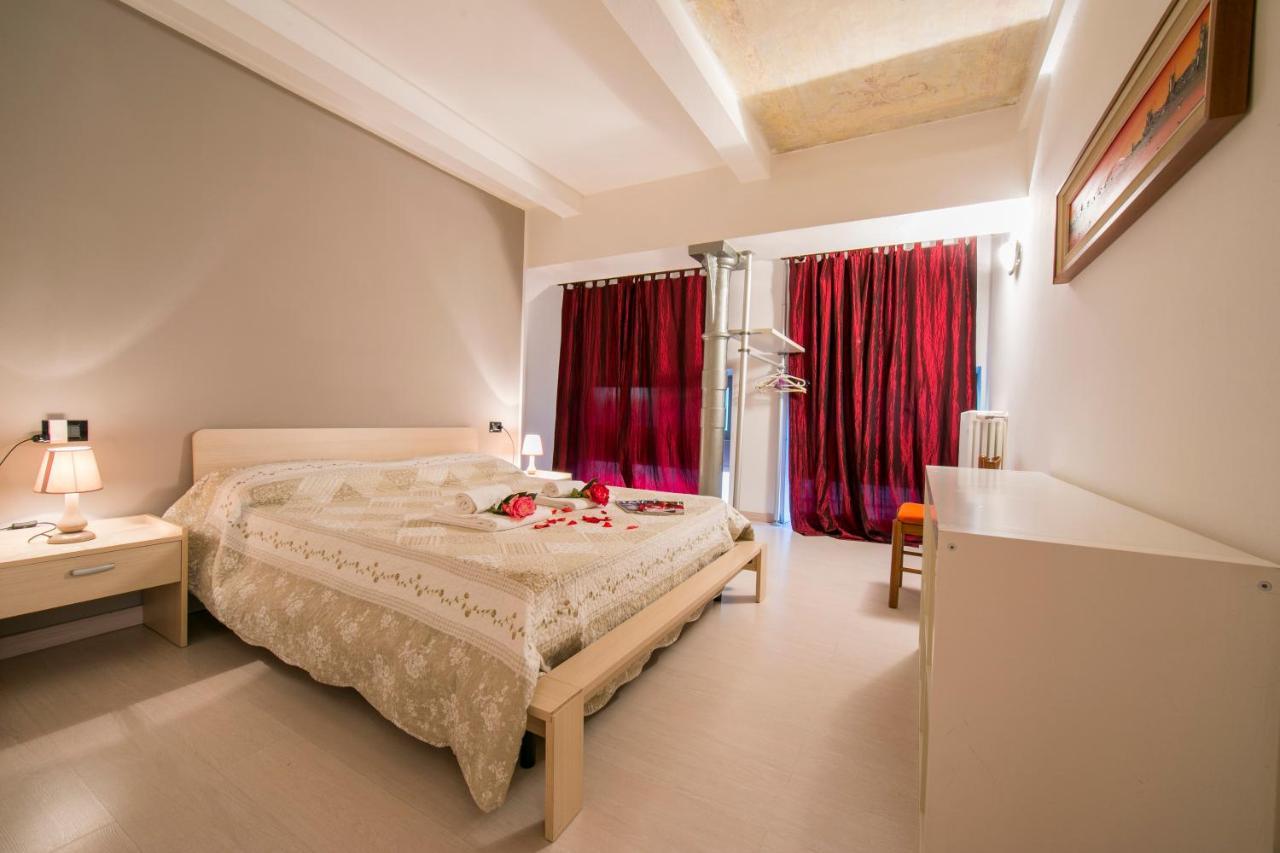 Menaggio Tosca Apartments מראה חיצוני תמונה